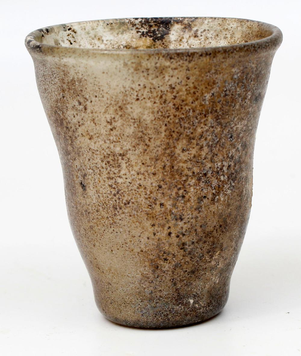 ANCIENT ROMAN GLASS BEAKER