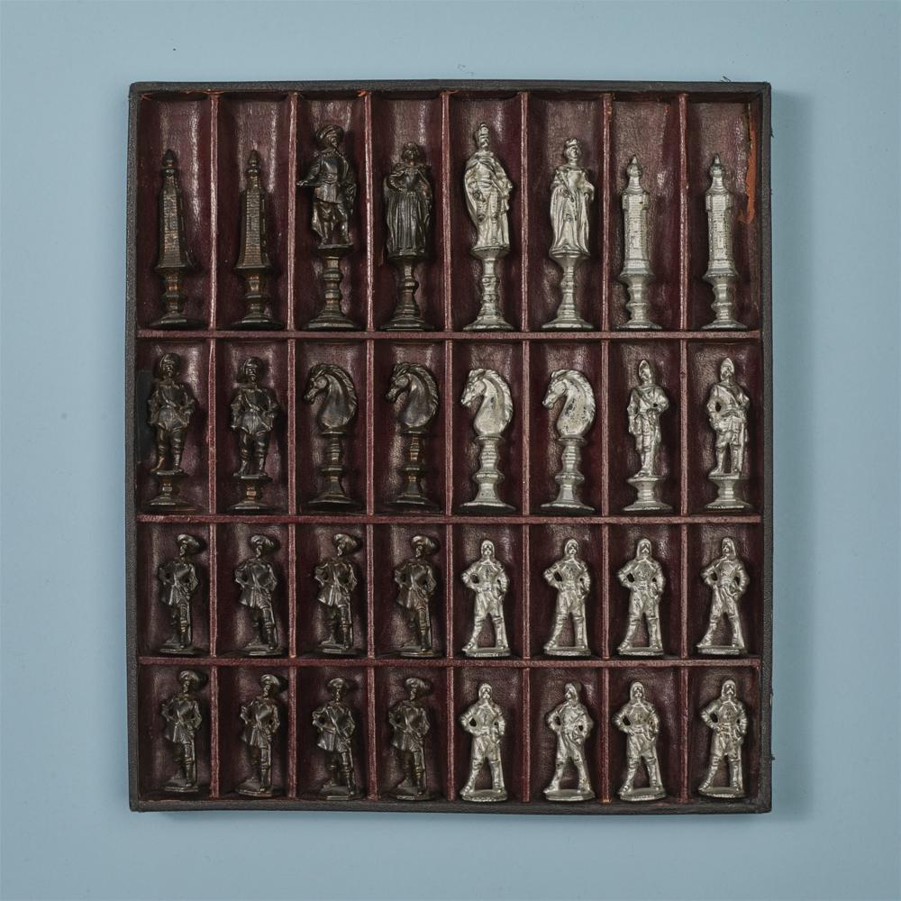 A cast iron chessboard with Gustav Adolf of Sweden against Ferdinand II