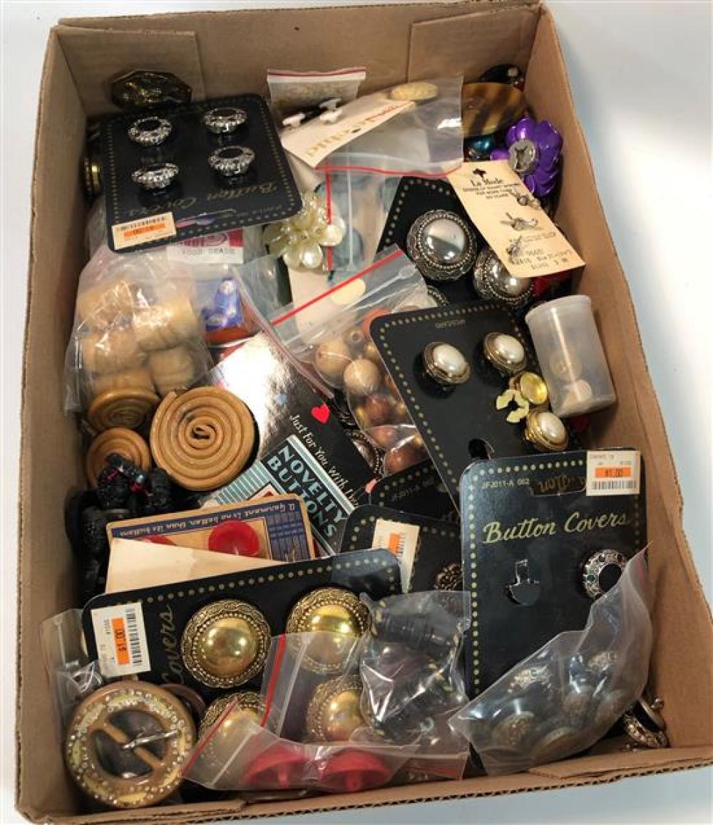 BOX LOT ASSORTED BUTTONS
