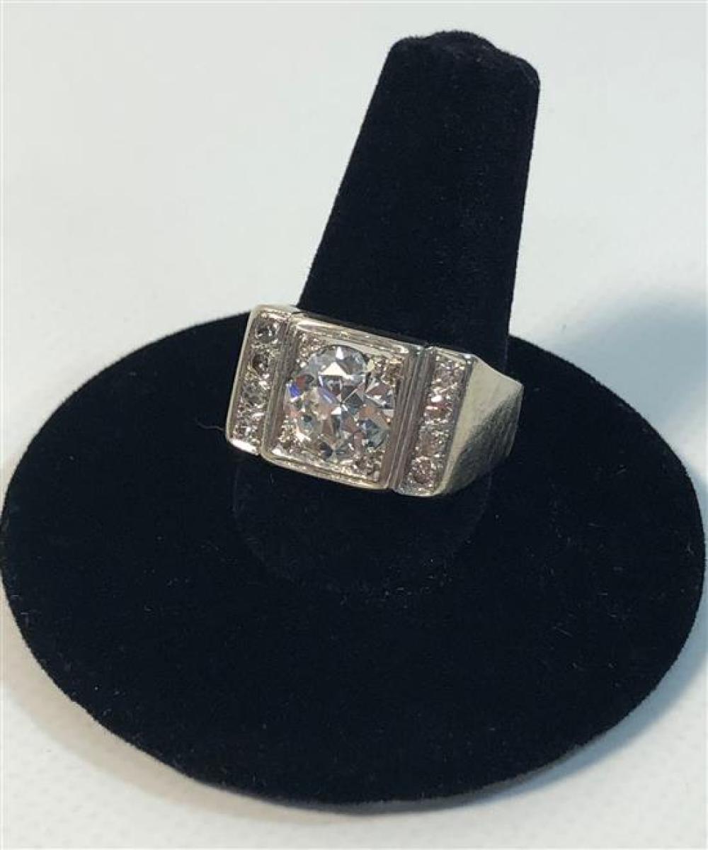 14KT WHITE GOLD & DIAMOND RING