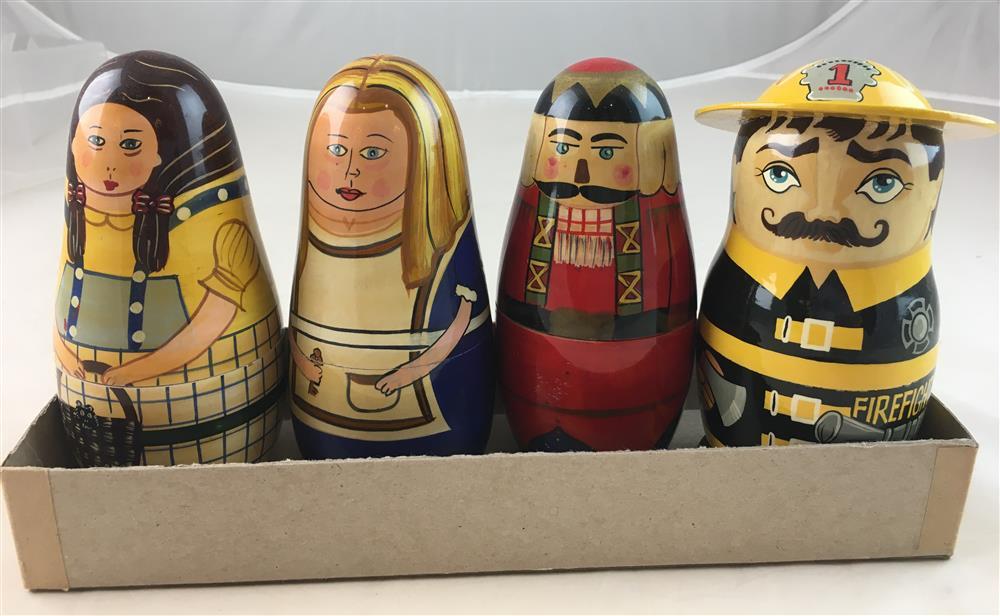 4 RUSSIAN MATRYOSHKA NESTING DOLLS