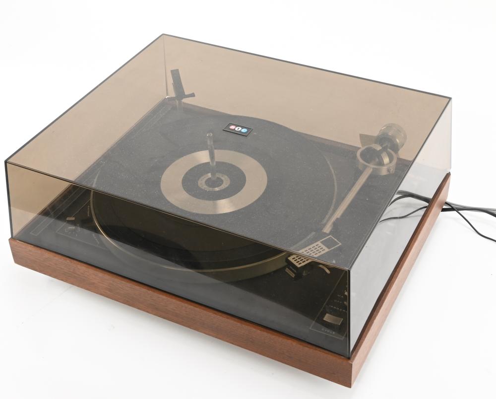 BIC 980 Belt Drive Automatic Turntable