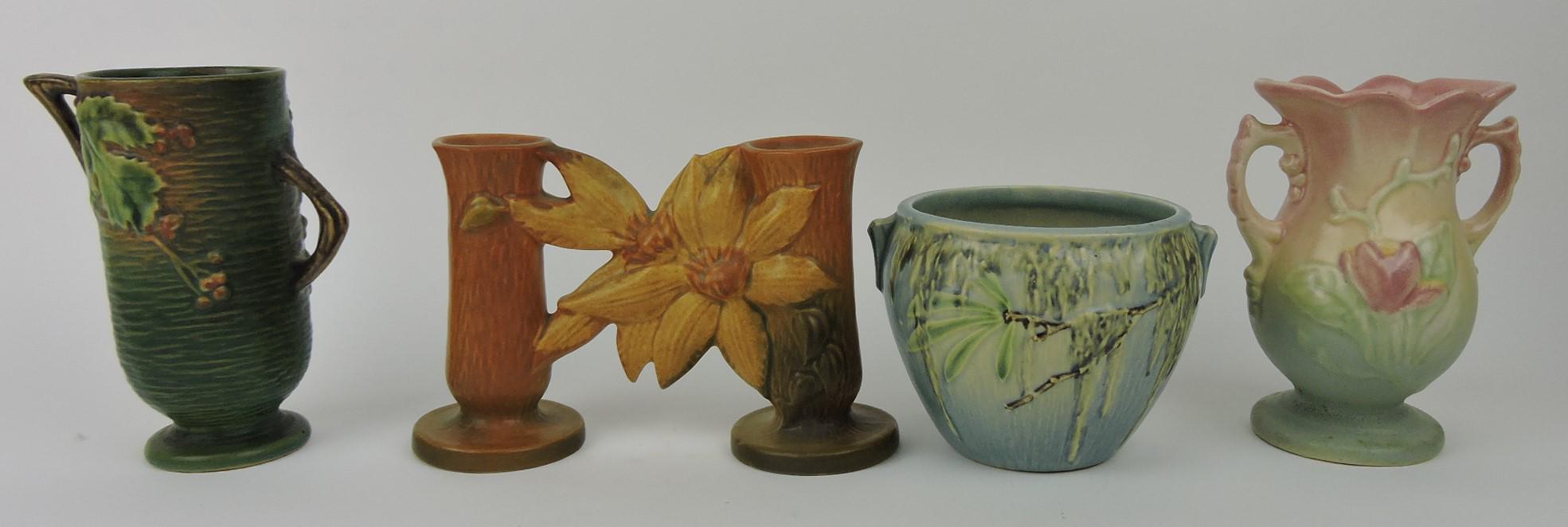 Lot of 4 pieces art pottery: Roseville