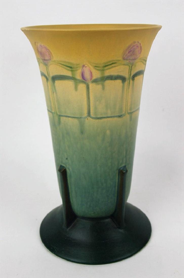 Roseville Futura Art Deco flower garden vase, 429-9