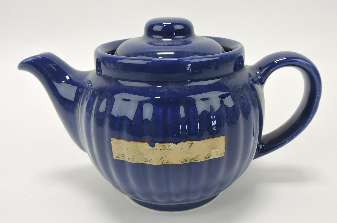 Hall China Everson ribbed teapot, sample,