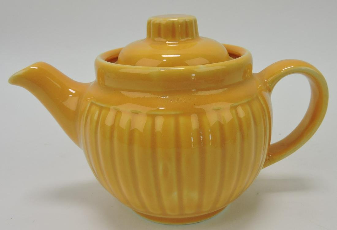 Hall China Everson ribbed teapot, sample,