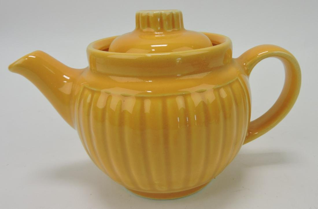 Hall China Everson ribbed teapot, sample,
