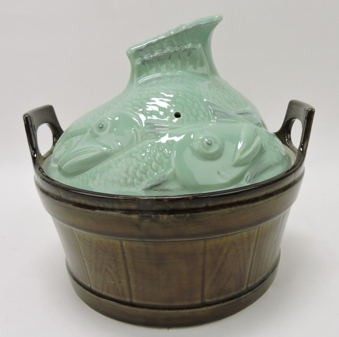 Hall China basket of fish covered turee