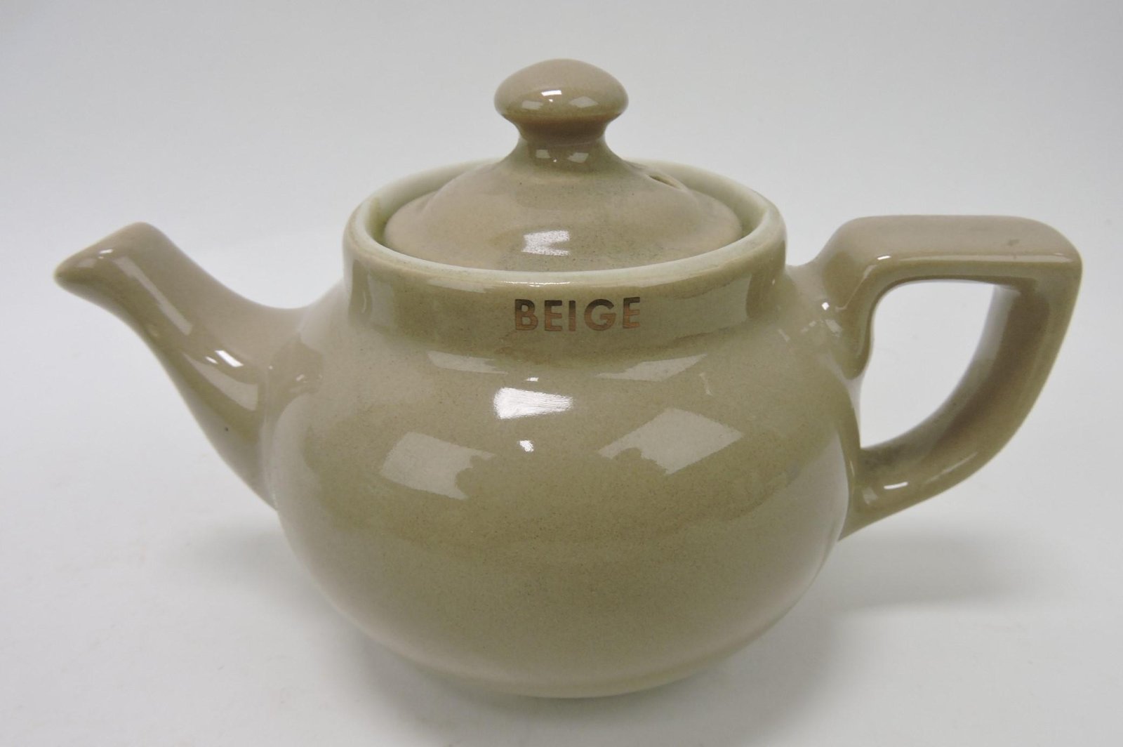 Hall China shop color sample Bosto