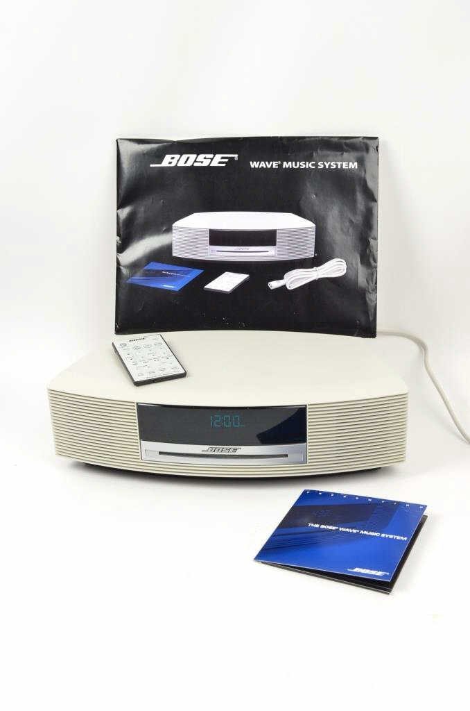 Bose Wave Music System W/ CD, Remote & Manual