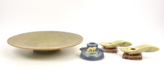 (4) Roseville Pottery Pieces