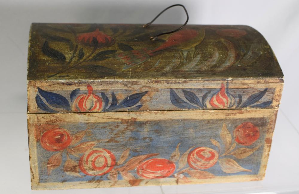 19TH PENNSYLVANIA FOLK ART PAINTED BOX