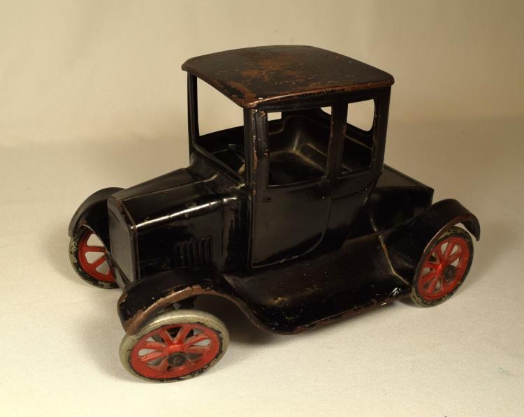 BUDDY L PRESSED STEEL MODEL T TOY CAR:
