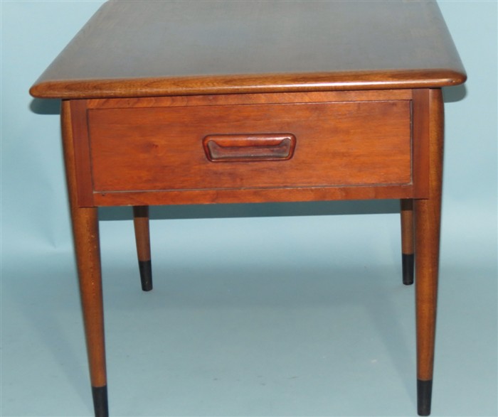 LANE FURNITURE "ACCLAIM" SERIES END TABLE/COMMODE TABLE: