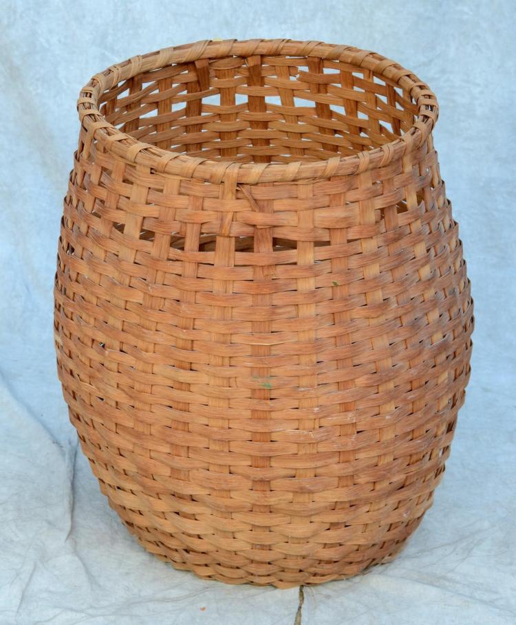 Early splint woven gathering basket
