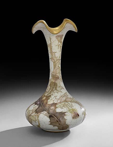 Mount Washington Glass Crown Milano Ruffled Vase