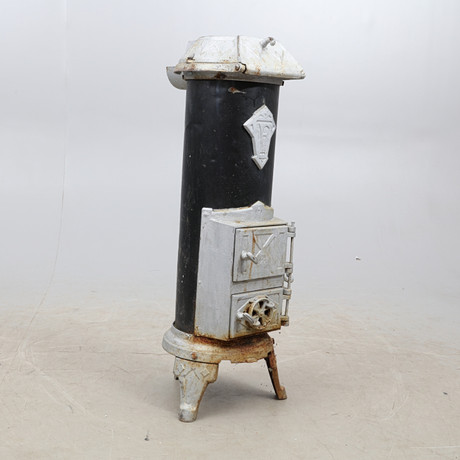 KAMIN, gjutjärn.