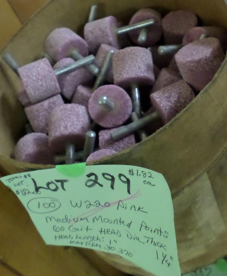 (100) W220 Medium Point Abrasive