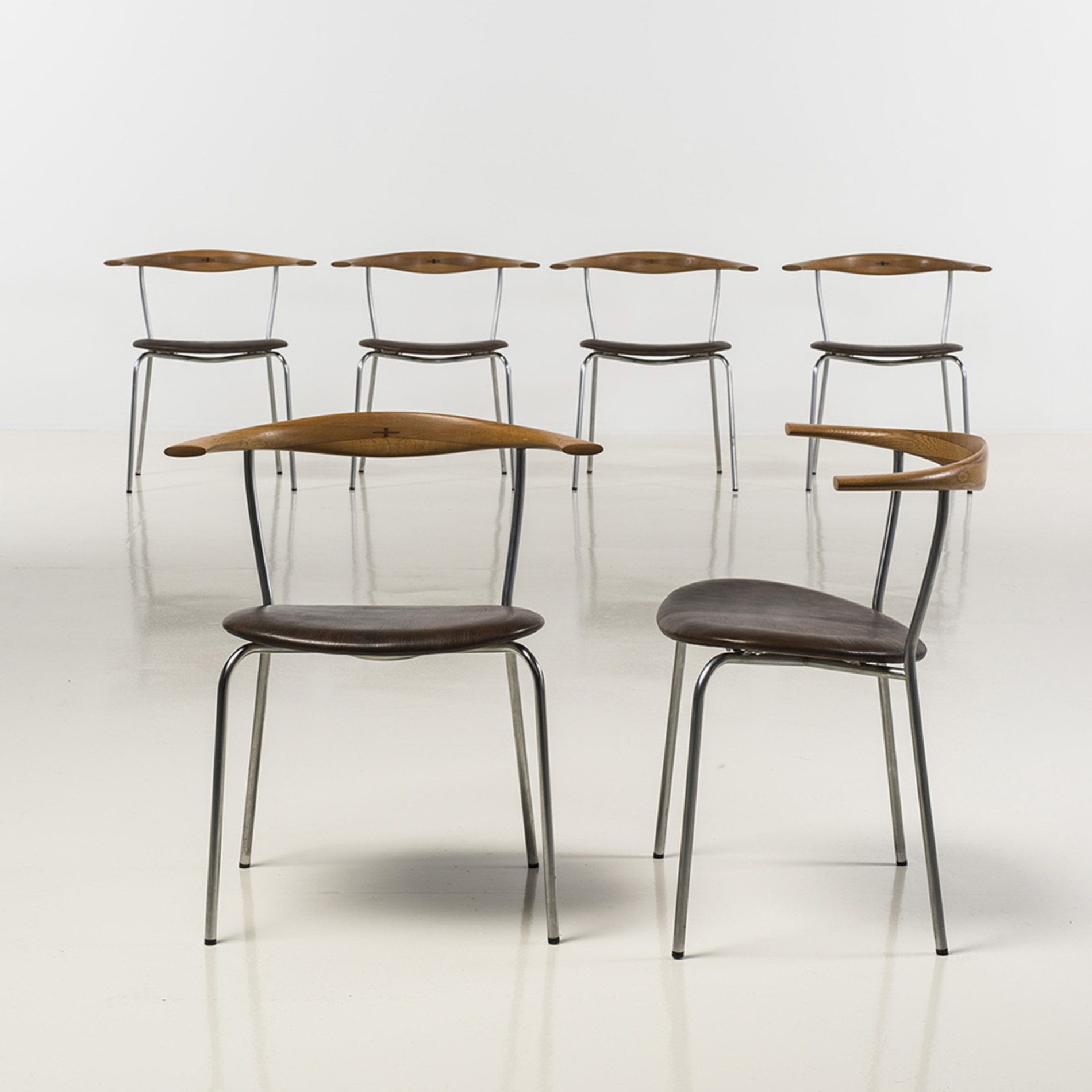 Hans J. Wegner (1914-2007)Modèle JH 701