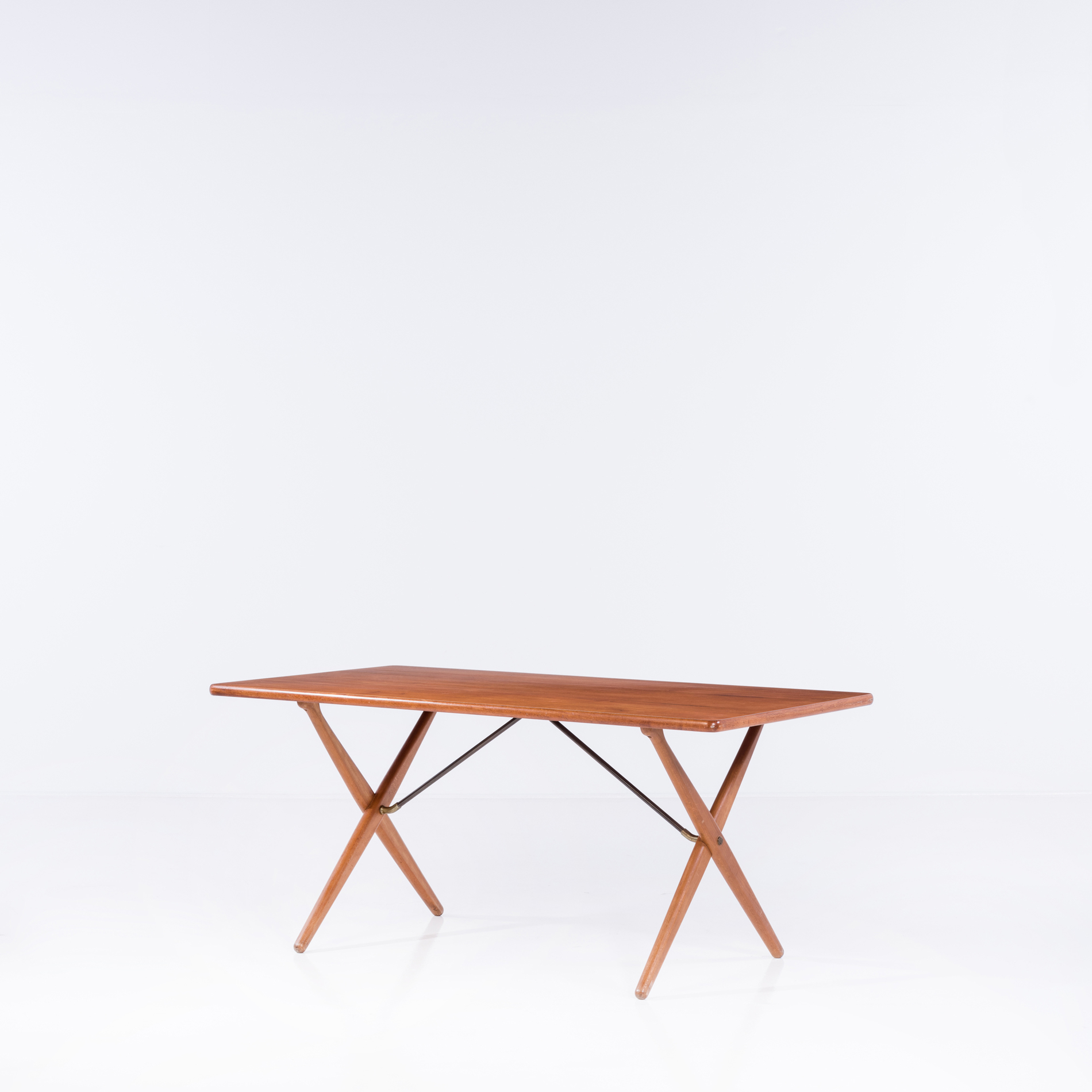 Hans J. Wegner (1914-2007)Modèle AT 303