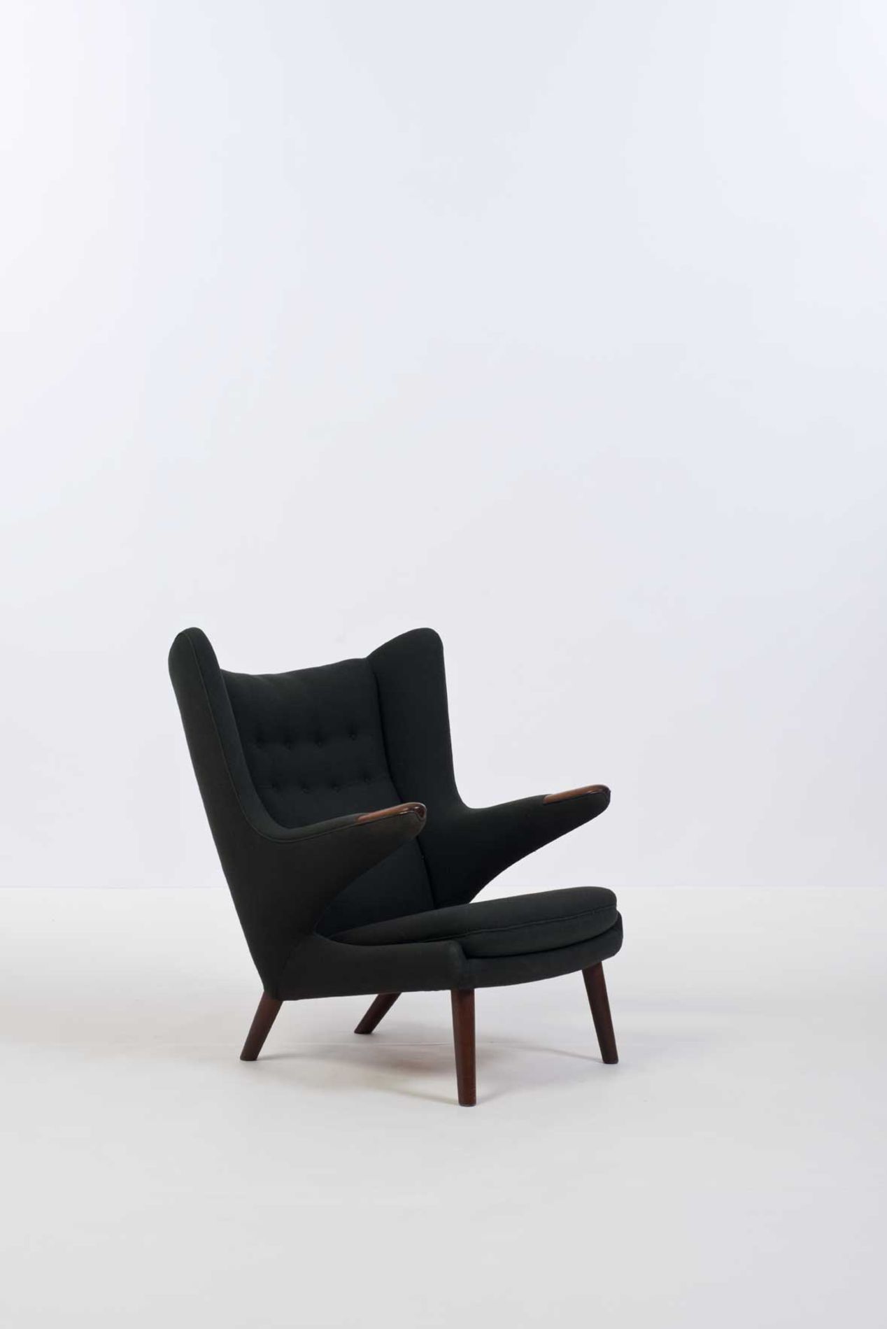 Hans J. Wegner (1914-2007) Papa Bear Modèle AP-19