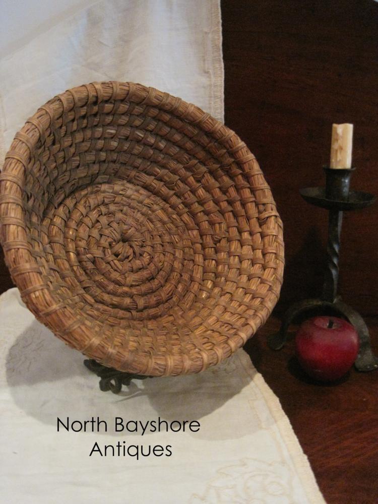 Pennsylvania Folk Art Handmade Rye Straw Coiled Basket 1800s