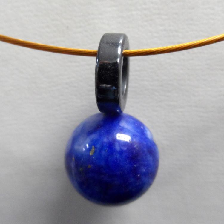 925 STERLING SILVER LAPIS LAZULI AND HEMATITE PENDANT - 16 MM