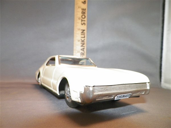 Toy-Car-Toronado