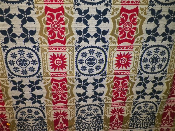 Linen-Coverlet