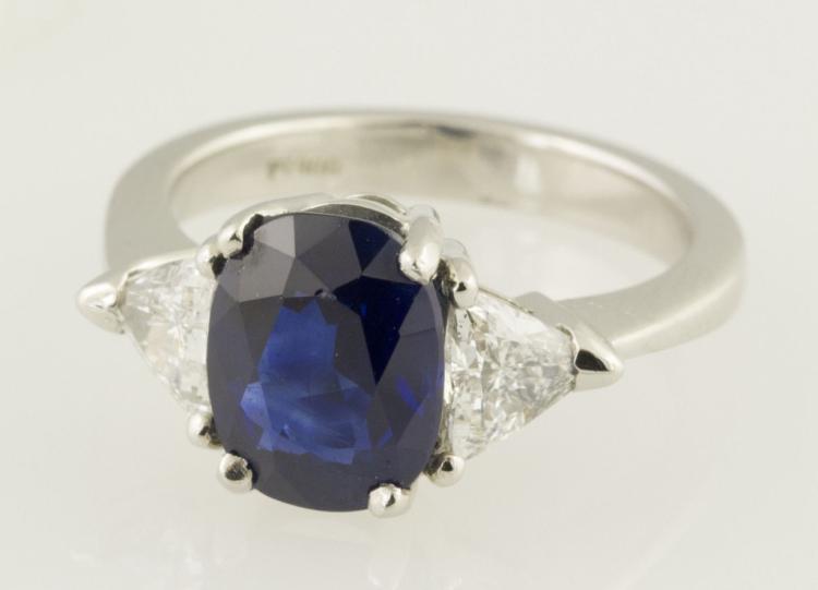 Platinum Diamond Natural 3.5cts Sapphire Ring