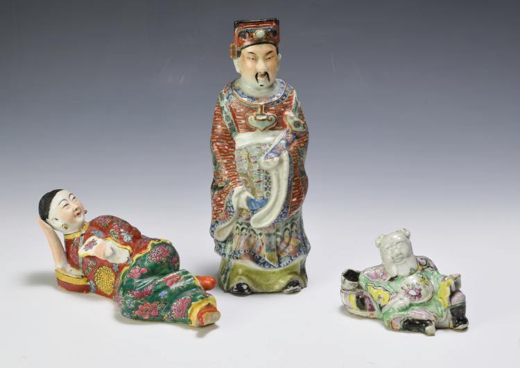 3 CHINESE FAMILLE ROSE PORCELAIN FIGURES, 18TH - 19TH C