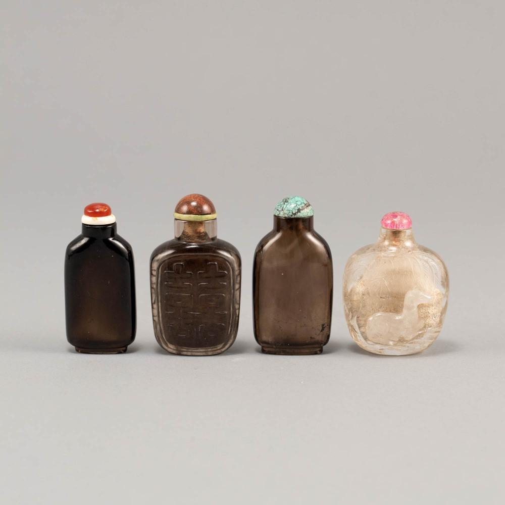 Four Chinese crystal snuff bottles, 18th/19th century