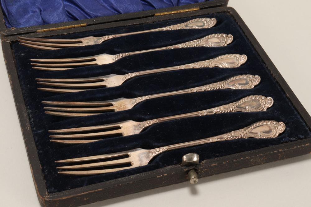 Six Edwardian Sterling Silver Oyster Forks,