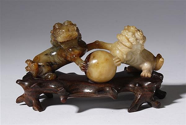 CHINESE HARDSTONE CARVING - Chinese hardstone carving of...