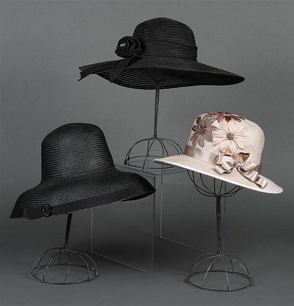 THREE WOVEN STRAW HATS FOR WOMEN - Black woven...