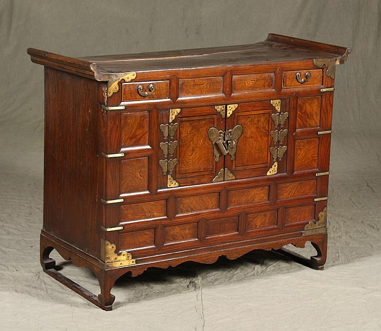 CHINESE ALTAR-STYLE CABINET