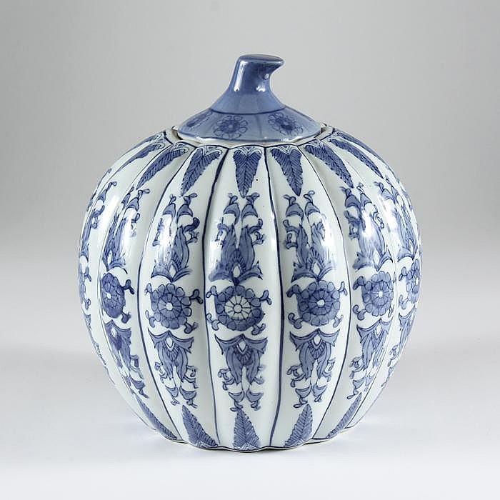 TWO CHINESE CERAMIC JARS