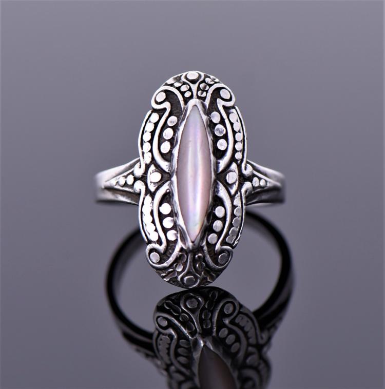 SC, Pink Mother of Pearl Sterling Silver Ring.