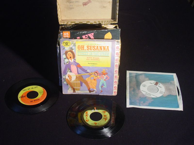 45rpm record case with records