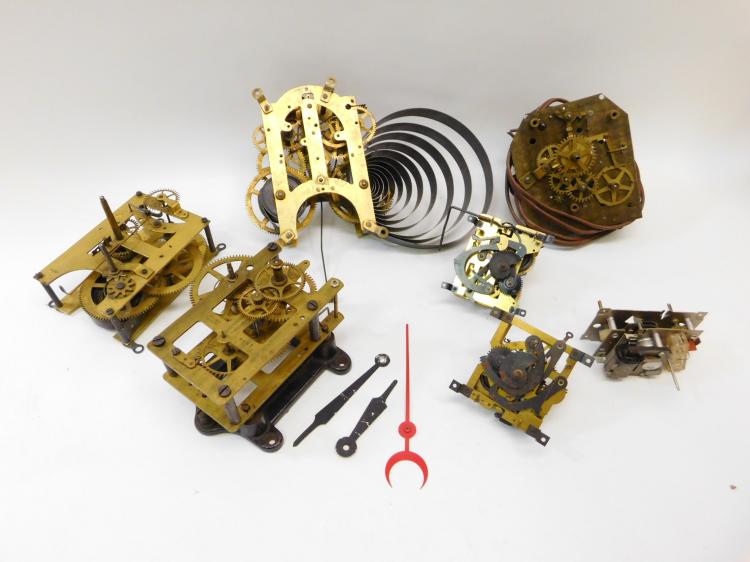Vintage Lot Of Clock Movements For Parts Or Repair