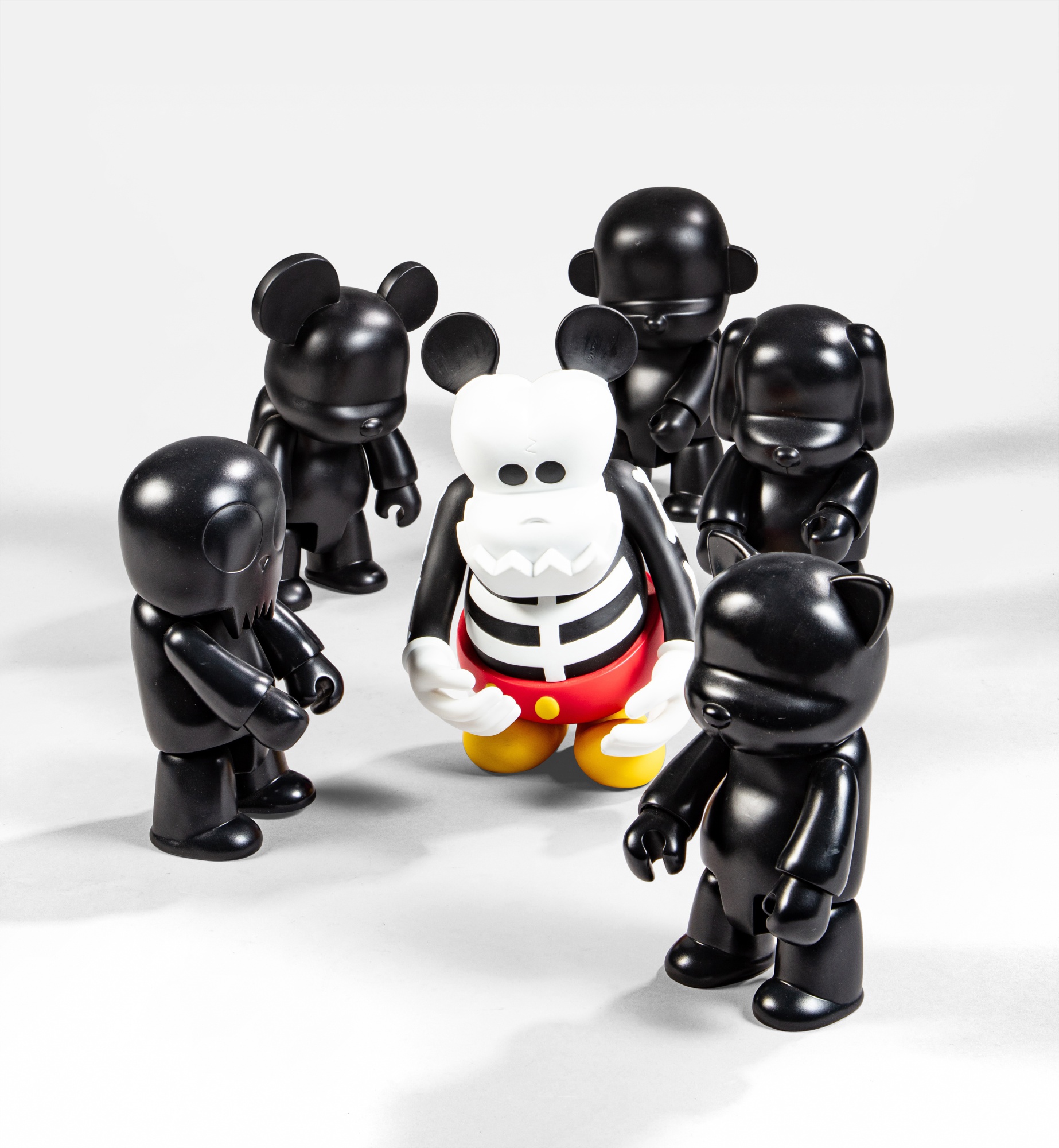 6 Vinyl figures | 6 figurines en vinyle