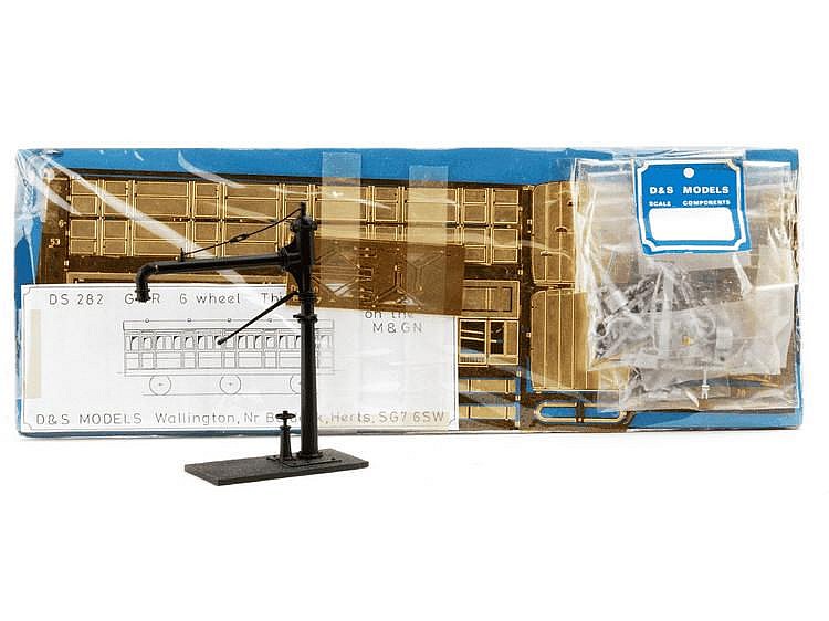 Unbuilt and built 0 Gauge Kits: DS Models GNR