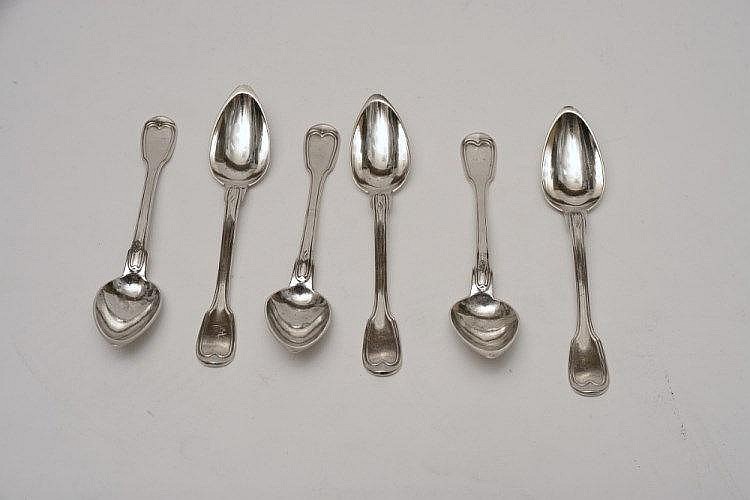 Set of 6 silver teaspoons no marks. 132g