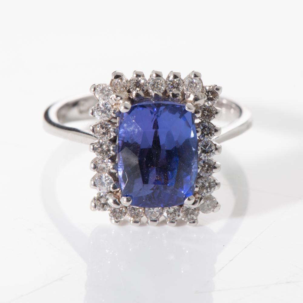 A TANZANITE RING