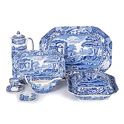 A COPELAND SPODE 'ITALIAN' PATTERN PART DINNER SERVICE comprising: 6 dinner