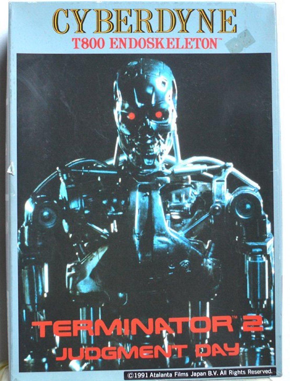 TERMINATOR 2 "CYBERDYNE" PLASTIC MODEL KIT