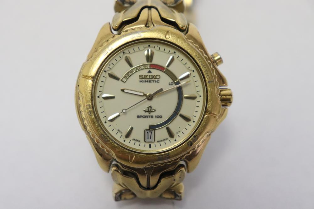 A Seiko kinetic sport 100 wrist watch