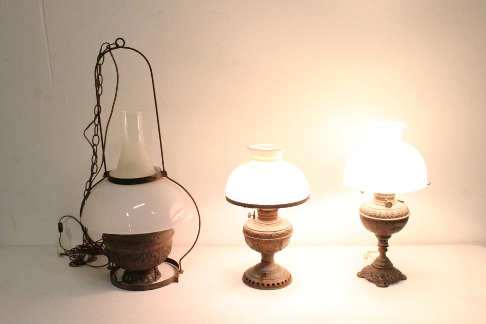 2 Victorian table lamps & a hanging lamp