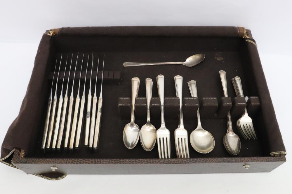 Lot of silverplate flatware