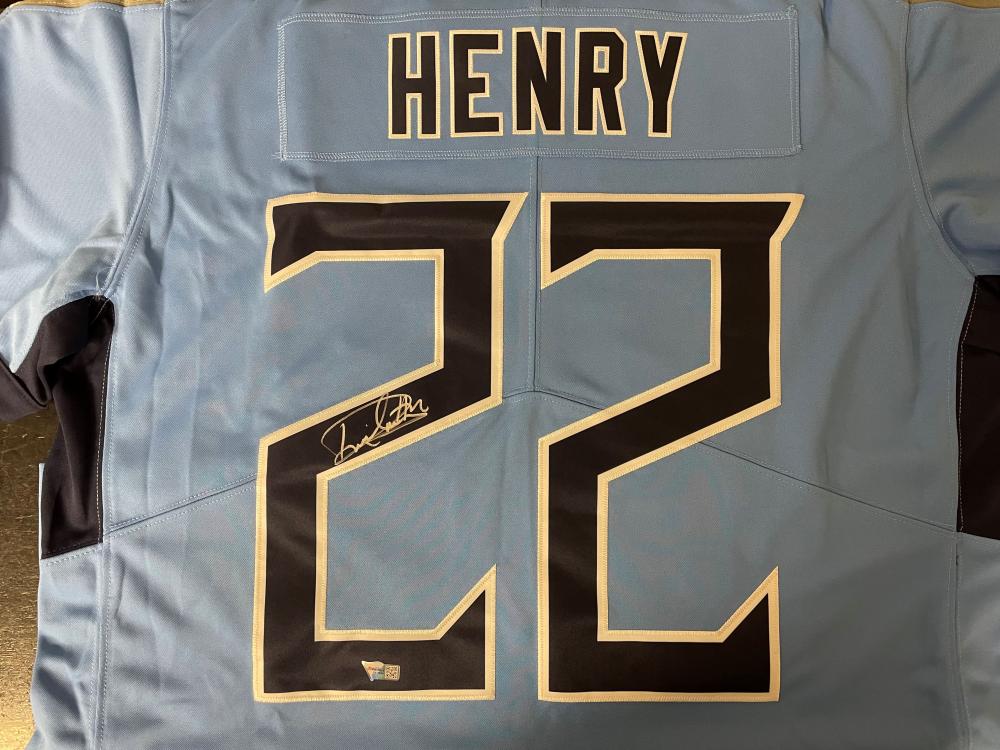 Derrick Henry Autographed Jersey - Fanatics Certified